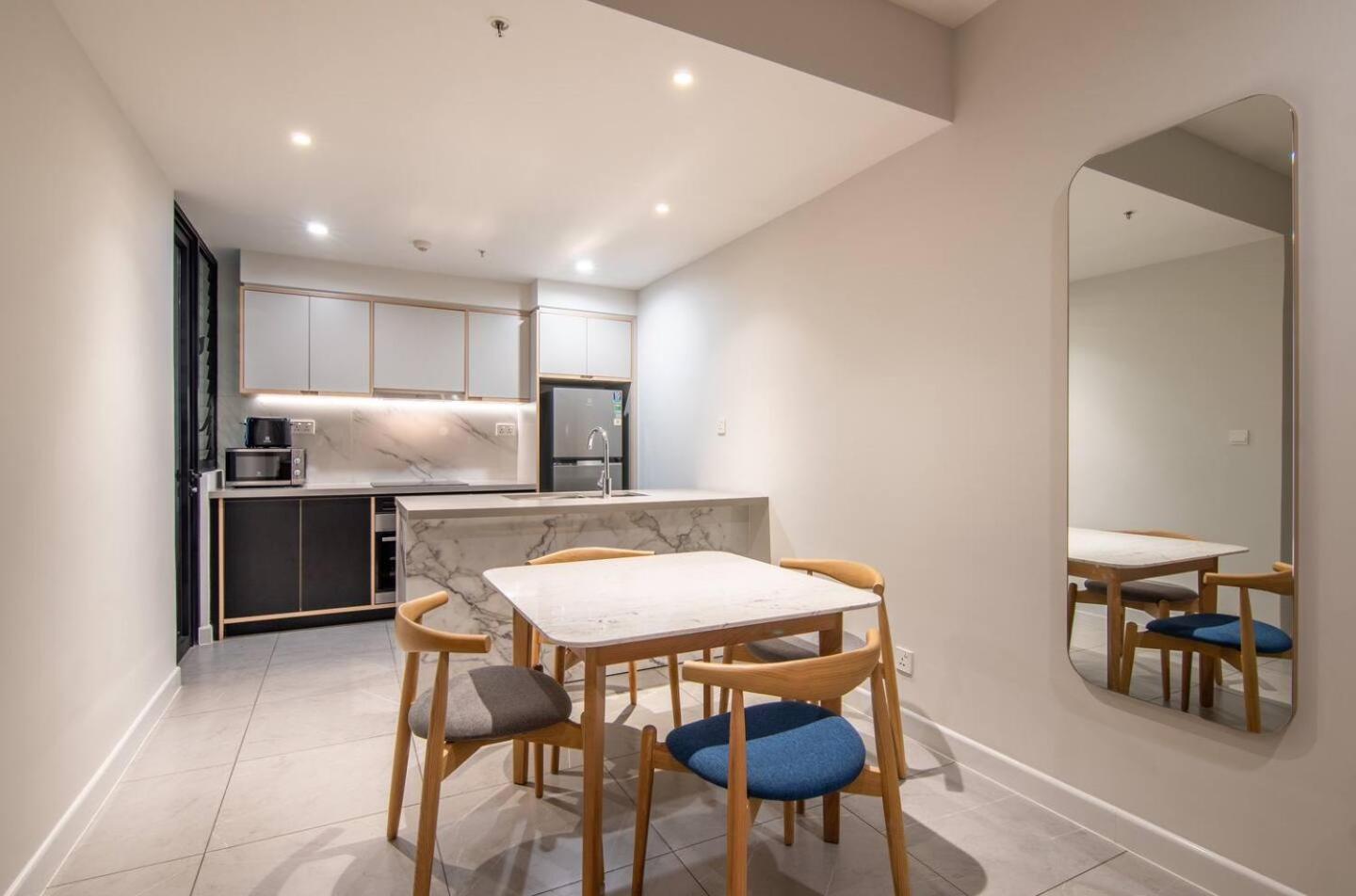 Luxury 2 Or 3Br Apartment In Dist 1 N Pool, Gym, Airport Pickup Thành Pho Ho Chí Minh Esterno foto