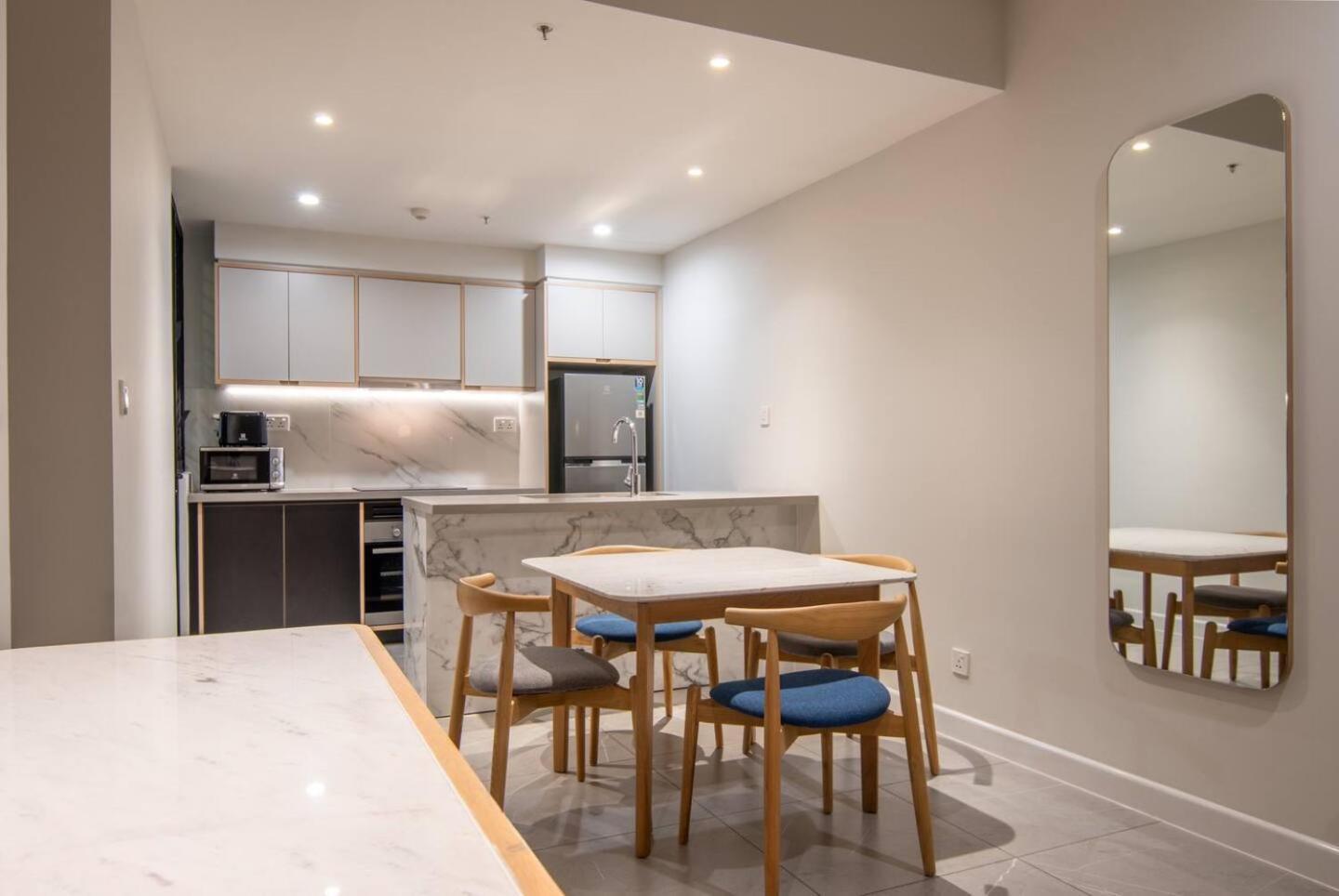 Luxury 2 Or 3Br Apartment In Dist 1 N Pool, Gym, Airport Pickup Thành Pho Ho Chí Minh Esterno foto